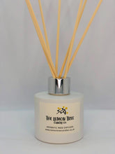 Load image into Gallery viewer, &#39;Calon Lan&#39; White Glass Diffuser - Leather and Oak - The Lemon Tree Candle Company
