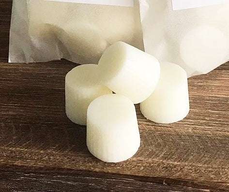 English Pear & Freesia 7g sample wax pod - The Lemon Tree Candle Company